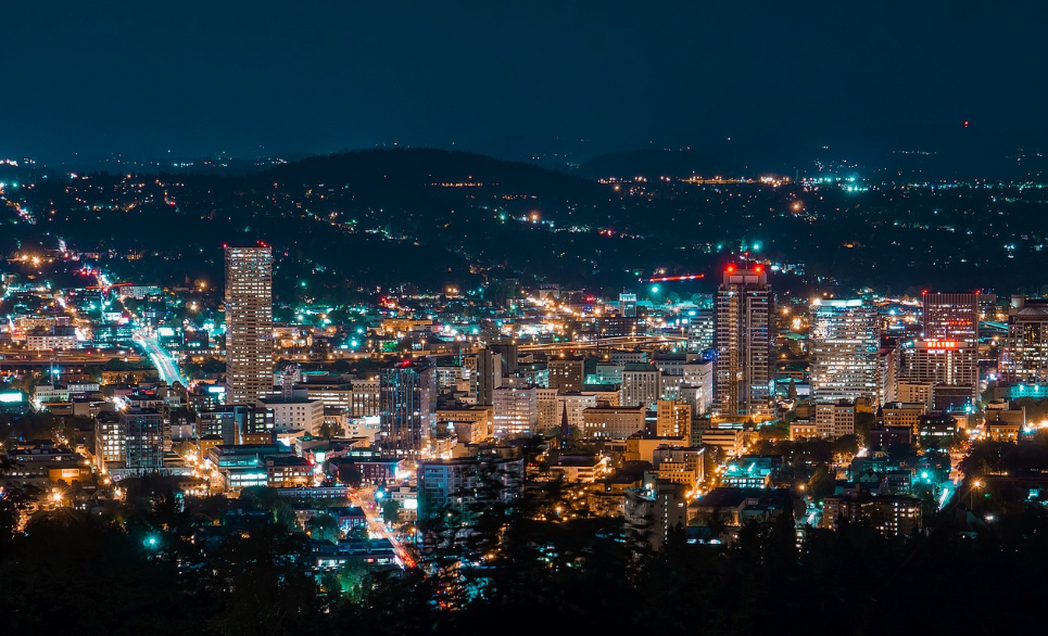 Traffic in Portland Oregon - Best Places to Visit in Portland
